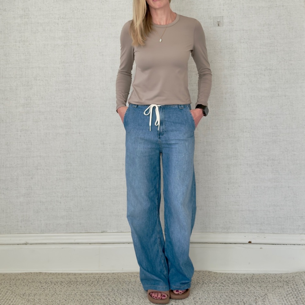 Hudson Wide Leg Jeans - Picture 2 of 6